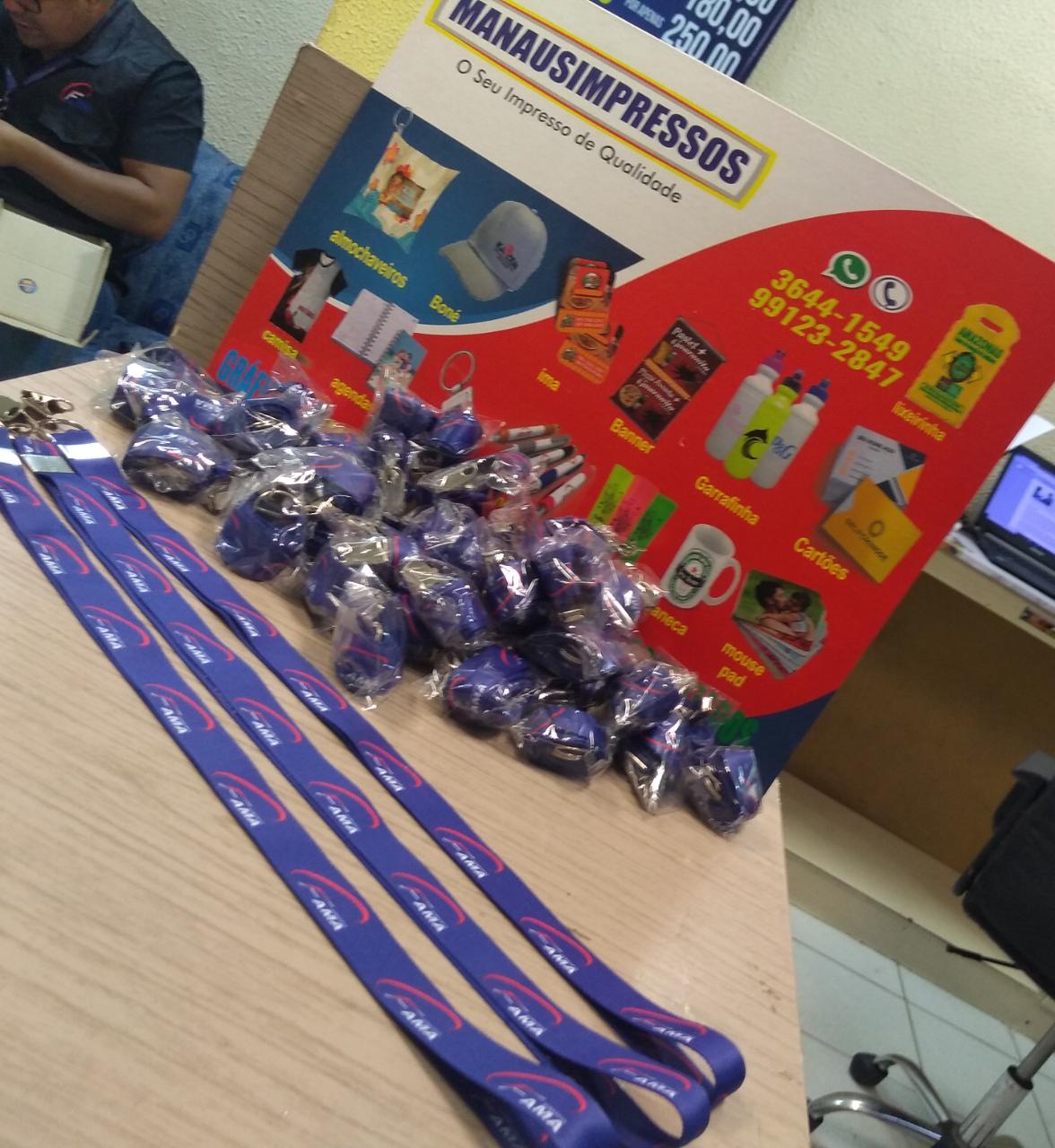 50 cordao pra cracha personalizado